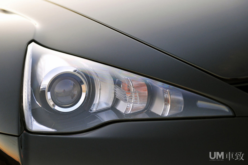 试驾2012雷克萨斯LFA