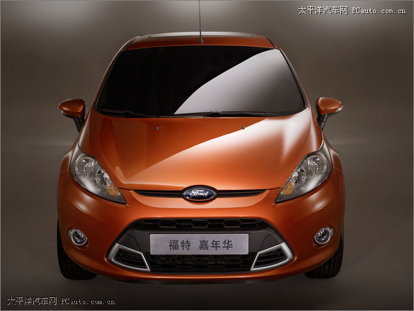 新福特嘉年华2厢时尚型福州首次炫目亮相