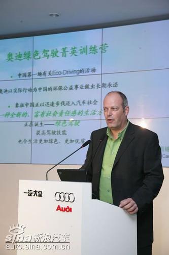 �µ���ɫ��ʻ��ݼӢѵ��Ӫ