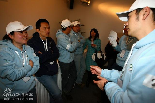 �µ���ɫ��ʻ-ݼӢѵ��Ӫ