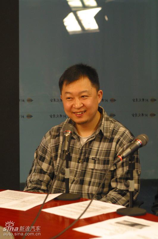 �µ���ɫ��ʻ��Ŀ��̸