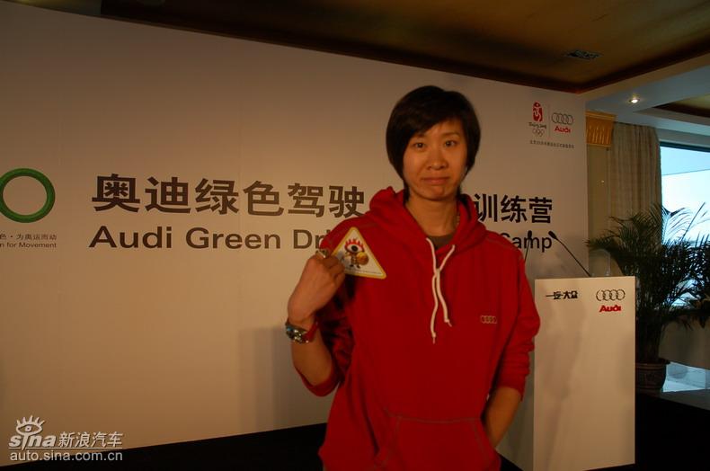 �µϡ���ɫ��ʻ��ݼӢѵ��Ӫ���Ϻ�վ����ͼƬ