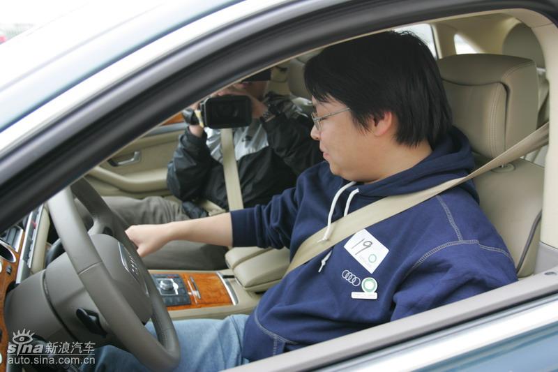 �µϡ���ɫ��ʻ-ݼӢѵ��Ӫ���Ϻ�վ����ͼƬ