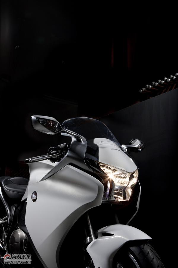 Honda VFR1200Fʽڹڷ ۼ۽25Ԫ