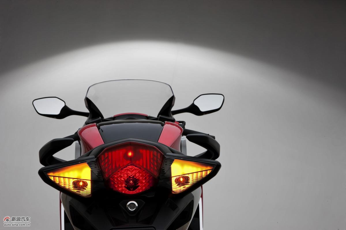 Honda VFR1200Fʽڹڷ ۼ۽25Ԫ