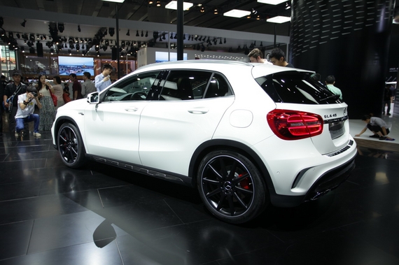 201412ݹʳչ ͼΪGLA45 AMG 4MATIC