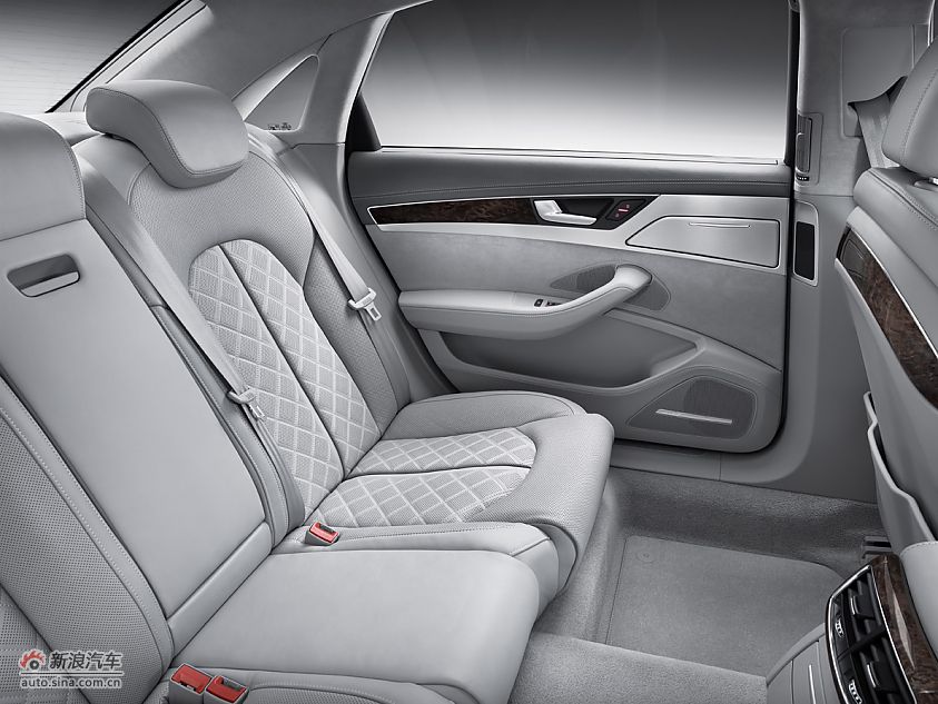 2011��W��A8L W12���