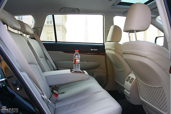 斯巴魯新傲虎內飾實拍 斯巴魯新傲虎內飾實拍