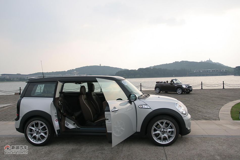 2011MINI Clubmanۼϸ