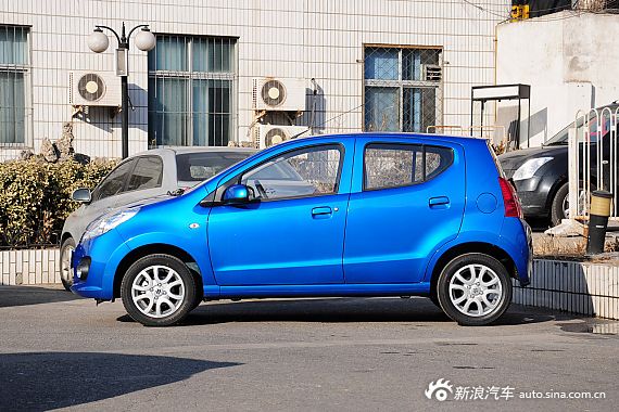 2013款新奧拓實拍 2013款新奧拓實拍