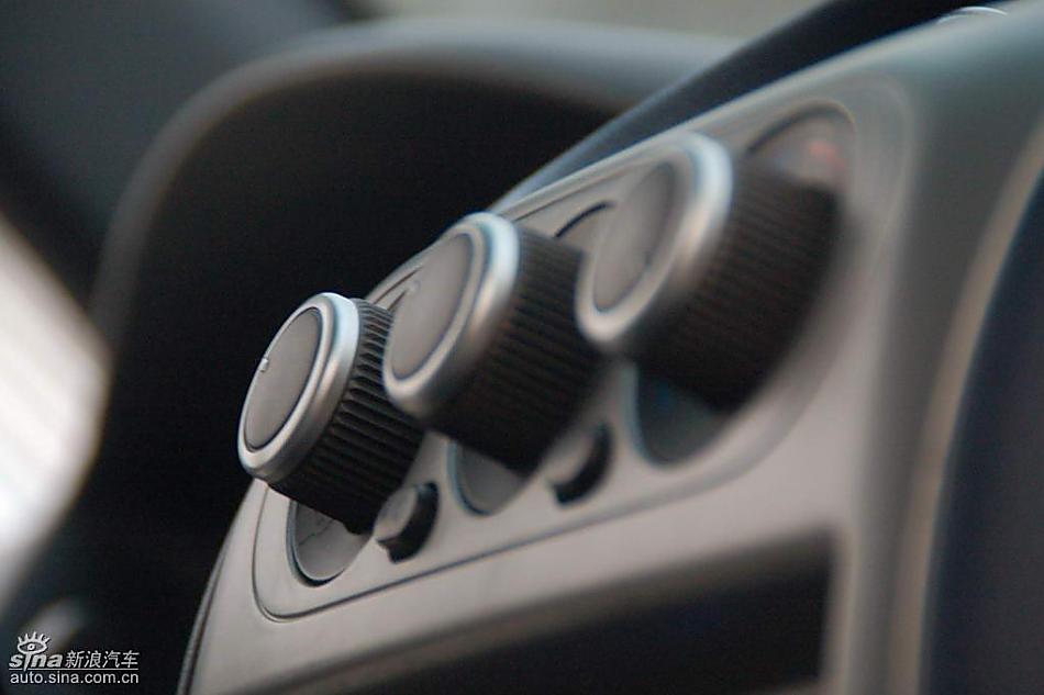 �±�̩2008���