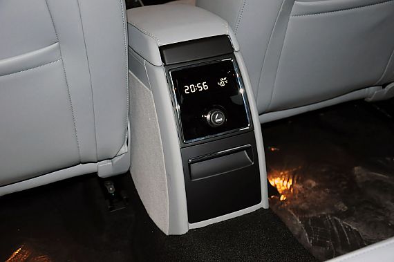 2012����J����