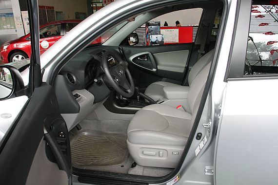 RAV4 2.4Զ