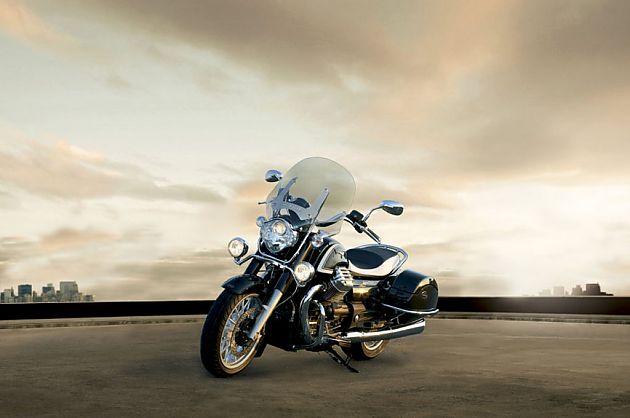 阵容超强 比亚乔机车亮相EICMA