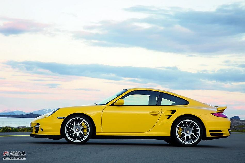 �¿�911 Turbo��ʽ��½����