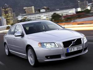 Volvo S80 4.4 V8