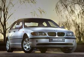 BMW318i