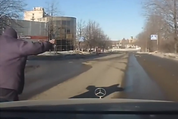 视频：各国碰瓷者的奇葩演技大集锦