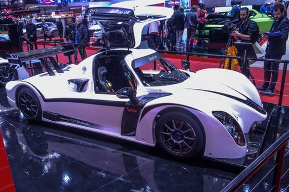 视频：英国超跑 Radical RXC Turbo 500