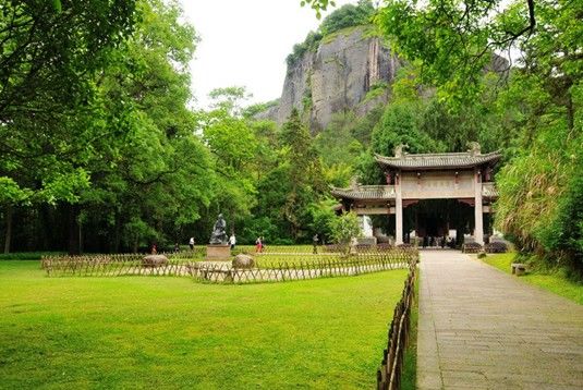 图为：武夷精舍