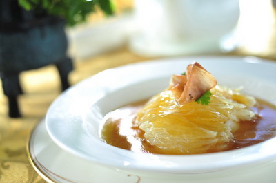 港岛海逸君绰酒店:品美食美酒 度国庆璀璨烟花