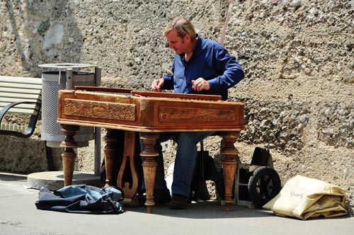 Street musicians