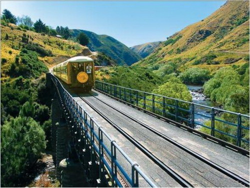 _ʢ܇(Dunedin)