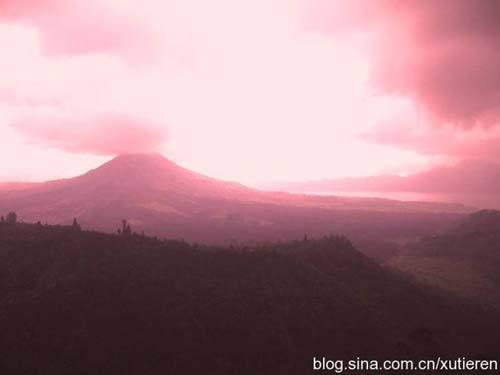 火山的美是一种不同于其他的美