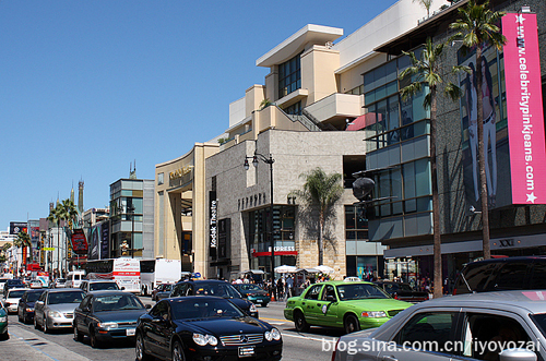 Sina travel pictures: Hollywood photograph: leisurely Zai