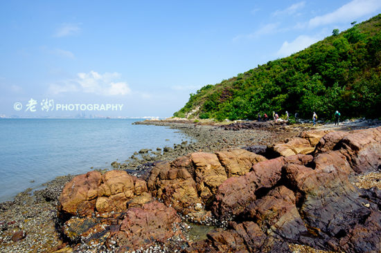 Tip of Li, wet red rock