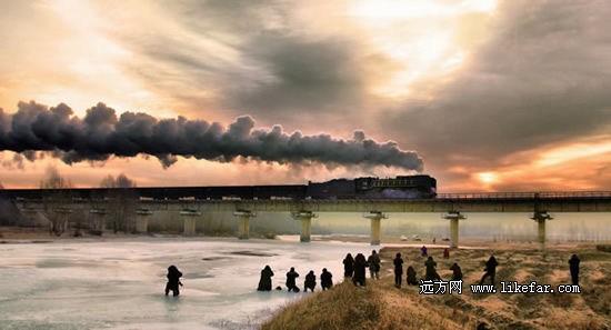 Take the train people the author: Li Zhong