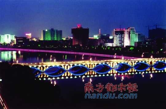 Deyang city night scene.