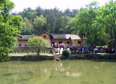 去毛主席的故乡看一看 到了湖南,一定要去毛主席的故乡韶山看一