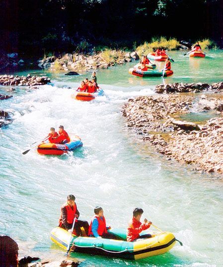 粤港澳的后花园 郴州东江漂流