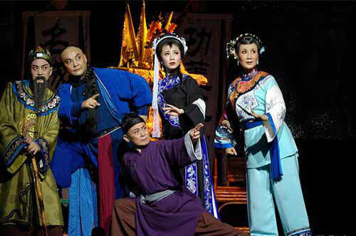 滨江茶园和锦江剧场 体味成都慢生活