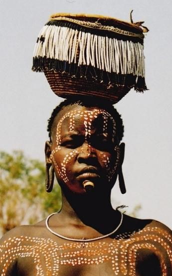 惊悚的非洲女人私处割礼仪式