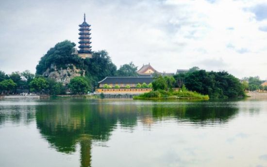 镇江水漫金山寺