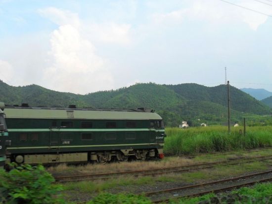 2167次列车运行站有变 长春站可免费办理退票