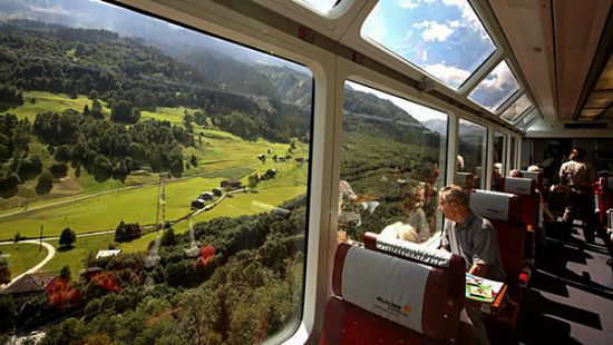 列车外风景绝美的国家