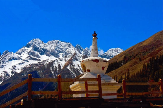 和四座雪山握手四姑娘山旅游攻略