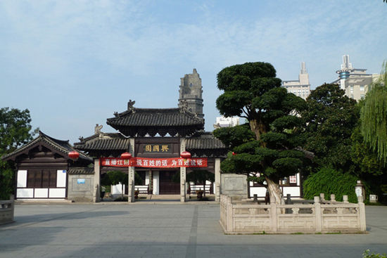 饱经战火摧残探寻江阴兴国塔历史