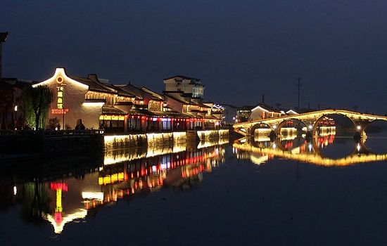 组图:漫步古镇塘栖 夜色下的市井风情(2)