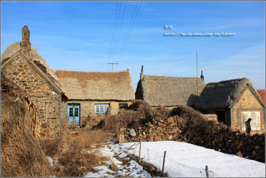 威海烟墩角 生态民居海草屋