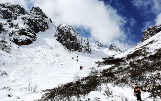 沉睡仙境三奥雪山 登山探险的极地