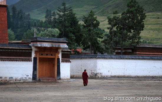 佛光闪耀的圣域拉卜楞寺 “世界藏学府”拉卜楞寺佛光闪耀的圣域