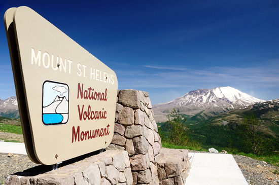 ʥ׻ɽҼ(Mount St.Helens National Volcanic Monument)