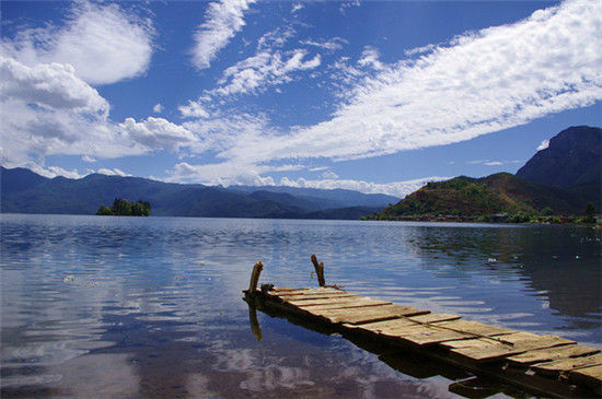 泸沽湖 去感受一次蔚蓝色的洗礼