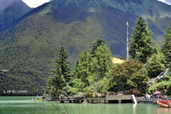 西藏秘境绿色巴松措千年措宗寺 西藏秘境绿色巴松措千年措宗寺