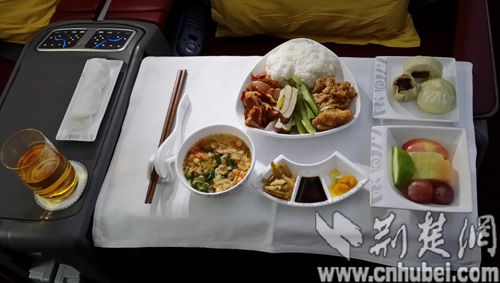 海航787飞机餐品