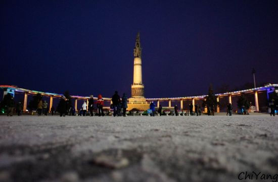走进哈尔滨防洪纪念塔广场_新浪旅游_新浪网